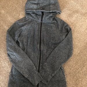 Size 6 lululemon scuba full zip.